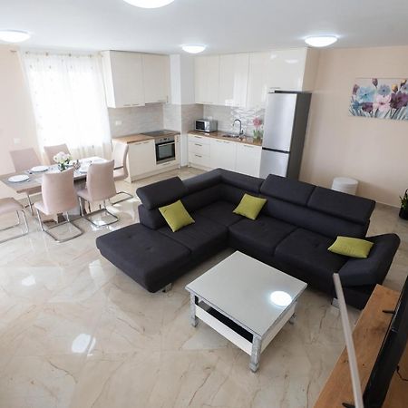 Blue Horizon Zara Apartment Ngoại thất bức ảnh