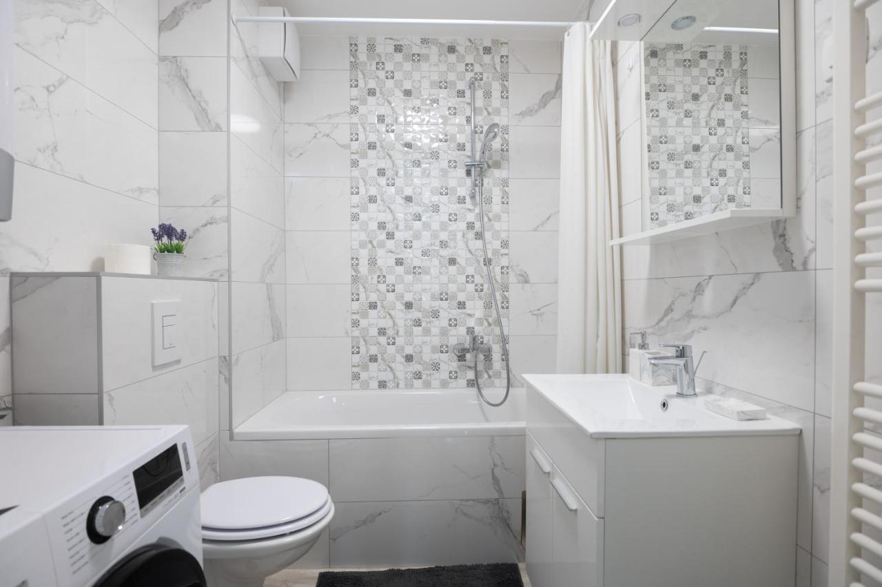 Blue Horizon Zara Apartment Ngoại thất bức ảnh