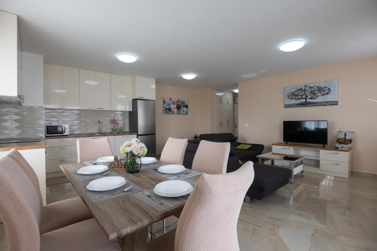 Blue Horizon Zara Apartment Ngoại thất bức ảnh