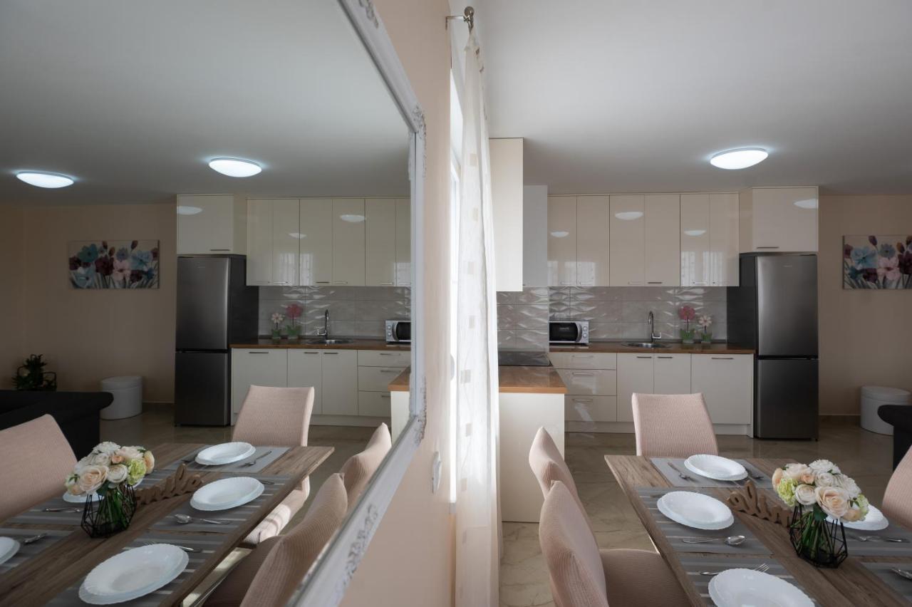 Blue Horizon Zara Apartment Ngoại thất bức ảnh