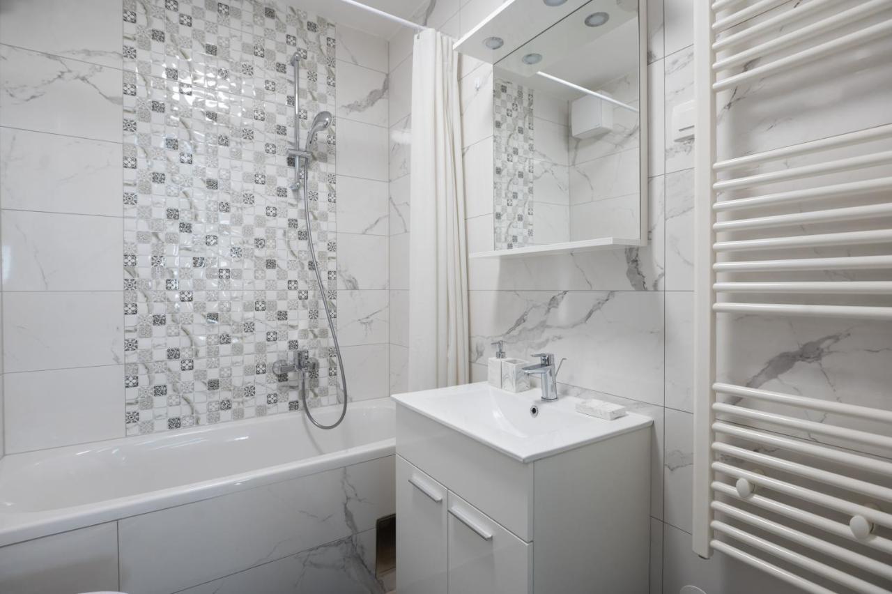 Blue Horizon Zara Apartment Ngoại thất bức ảnh